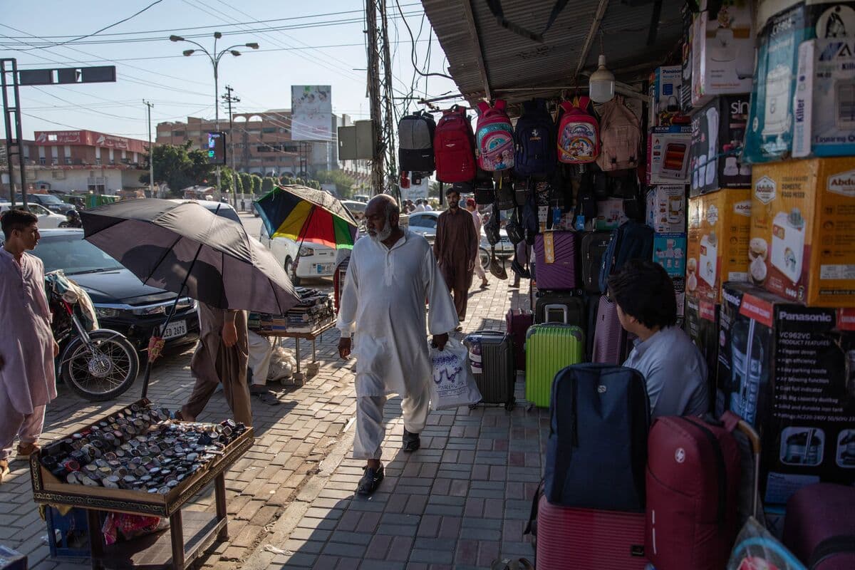 Pakistán Recibe Aprobación Inicial del FMI