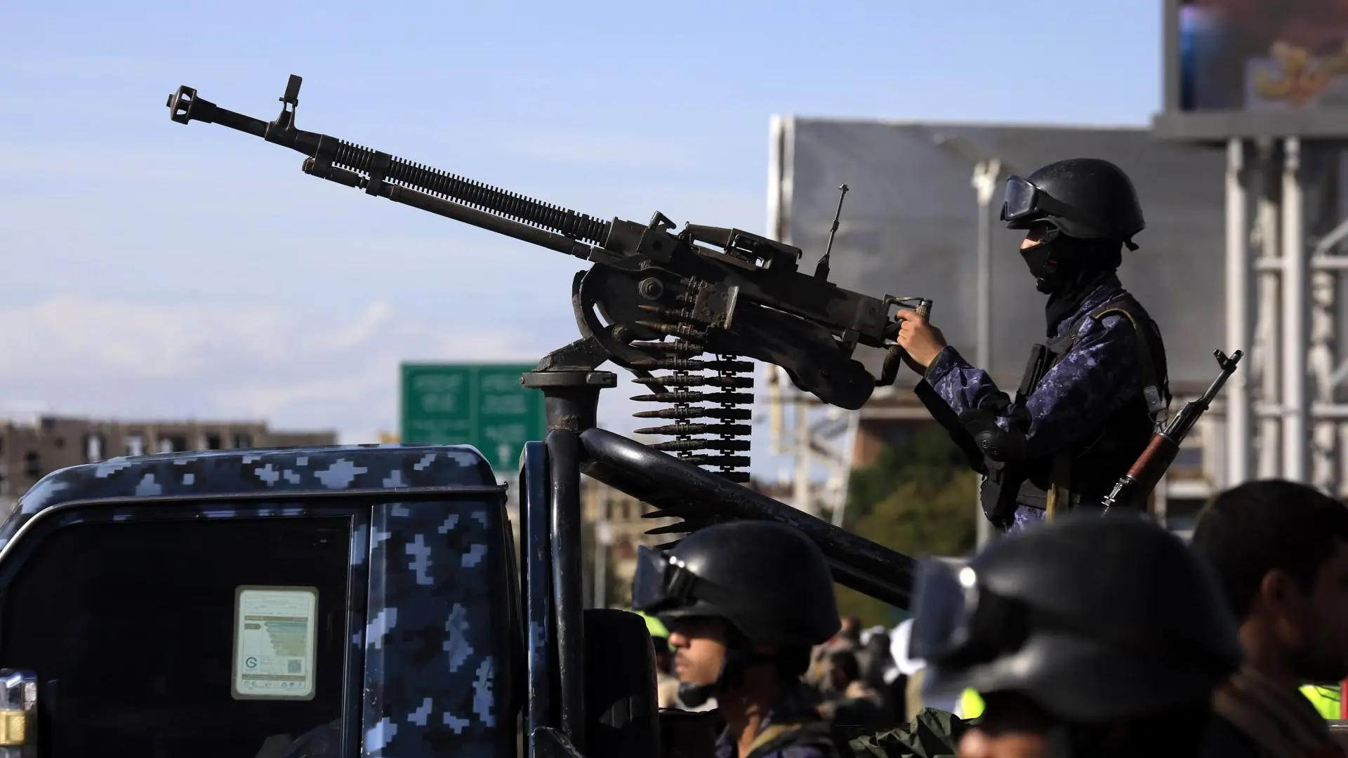 Hutíes de Yemen atacan Israel con misiles